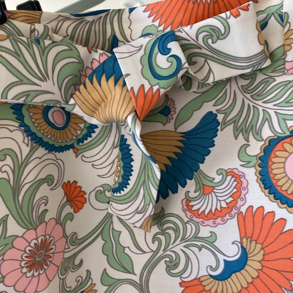Cute J. Crew Skirt. Size 6P - Picture 2 of 5